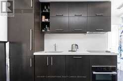 608 - 1080 BAY STREET Toronto 