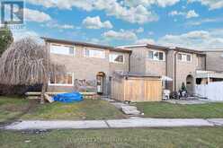 18 - 73 DRIFTWOOD AVENUE Toronto 