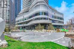 4711 - 11 WELLESLEY STREET W Toronto 