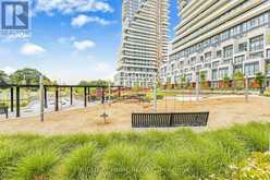 1210 - 30 INN ON THE PARK DRIVE Toronto 