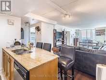 809 - 2737 KEELE STREET Toronto 