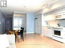 331 - 21 ICEBOAT TERRACE Toronto 