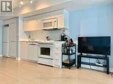 331 - 21 ICEBOAT TERRACE Toronto 