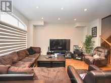 8 SUMMERBEAM WAY Brampton