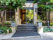 1323 - 500 DORIS AVENUE Toronto 