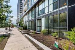 TH104 - 70 ANNIE CRAIG DRIVE Toronto 