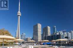 2401 - 270 QUEENS QUAY W Toronto 