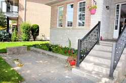 54 WOODVALLEY DRIVE Brampton 