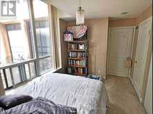 225 - 15 NORTHTOWN WAY Toronto 