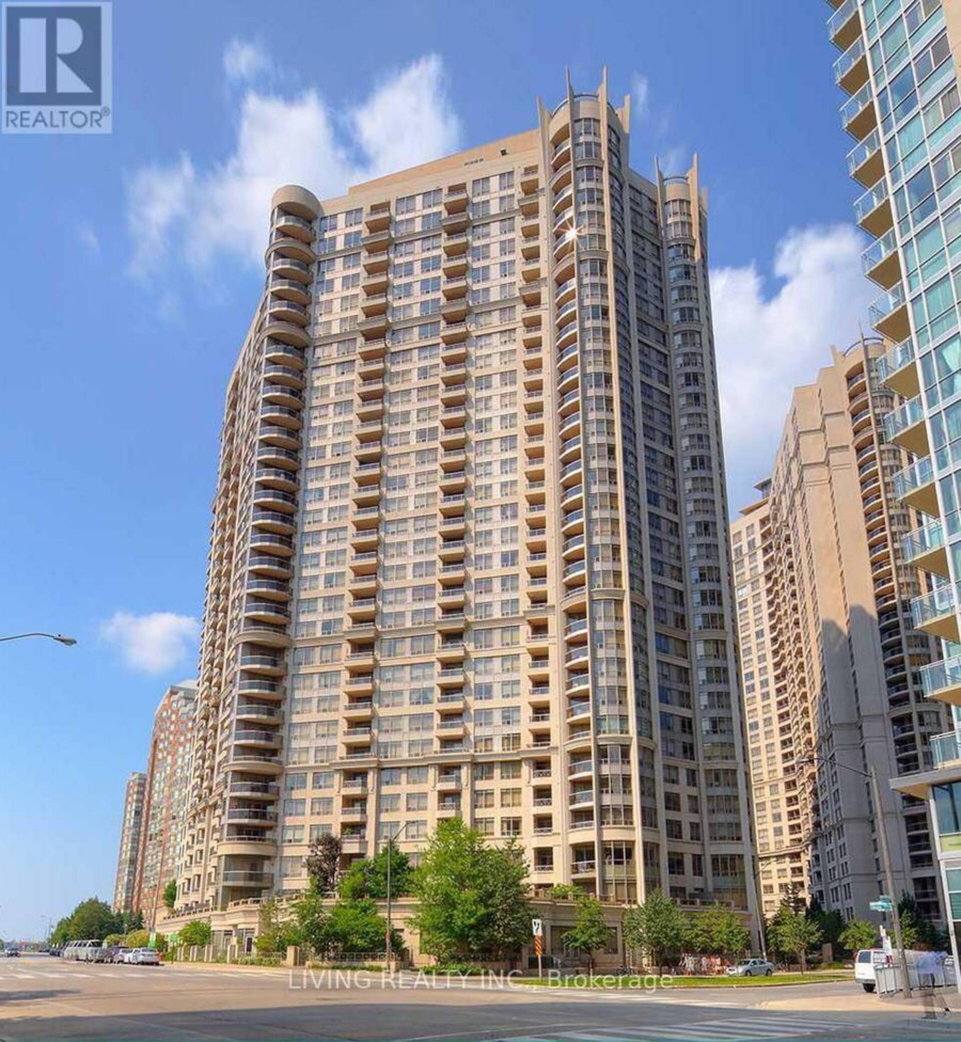 924 - 3888 DUKE OF YORK BOULEVARD Mississauga 