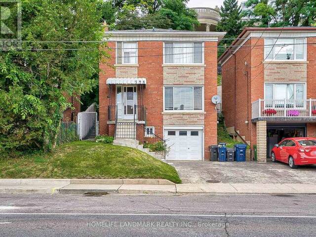 796 DAVENPORT ROAD Toronto  Ontario