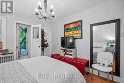 355 ROEHAMPTON AVENUE Toronto 