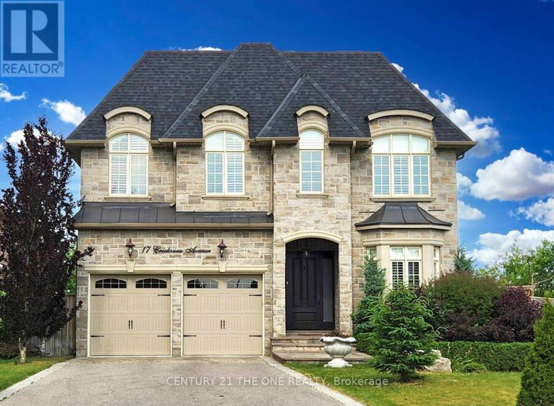 17 CREEKVIEW AVENUE Richmond Hill