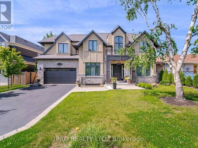 574 STEPHENS CRESCENT W Oakville  Ontario