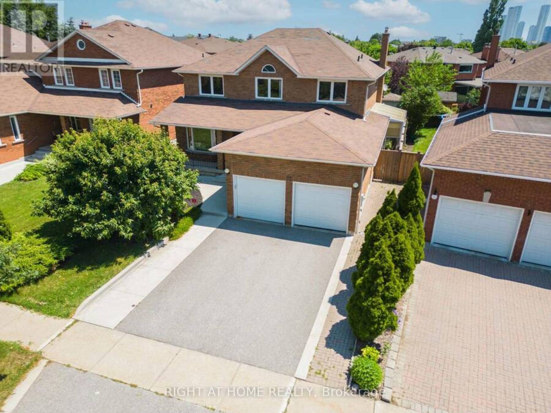 75 FATHER ERMANNO CRESCENT Vaughan 