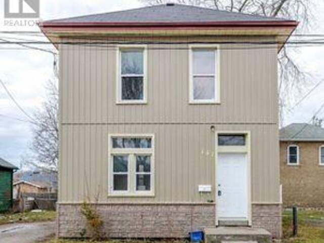 UPPER - 157 RUTHERFORD AVENUE Peterborough Ontario