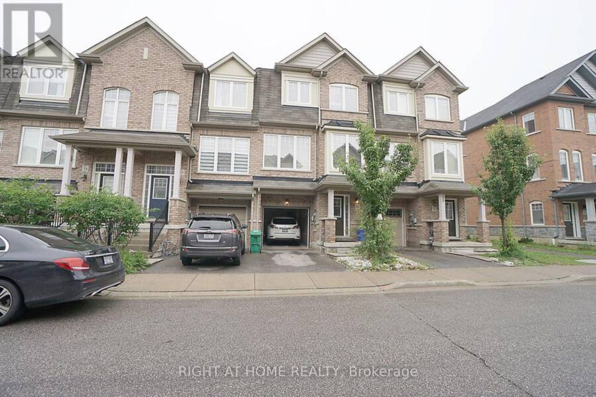 15 MAGDALENE CRESCENT Brampton