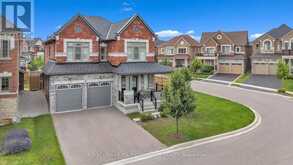 33 PRAIRIE GRASS CRESCENT East Gwillimbury