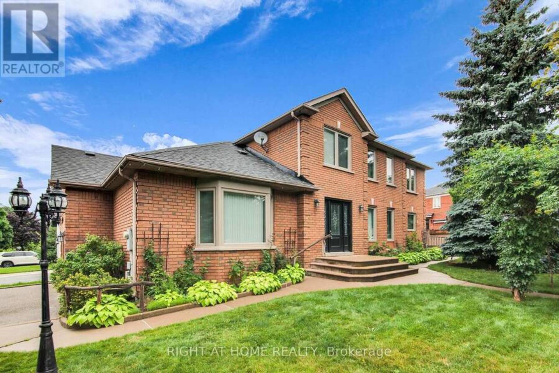 1 TASHA COURT Vaughan 