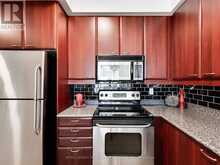 712 - 220 BURNHAMTHORPE ROAD W Mississauga