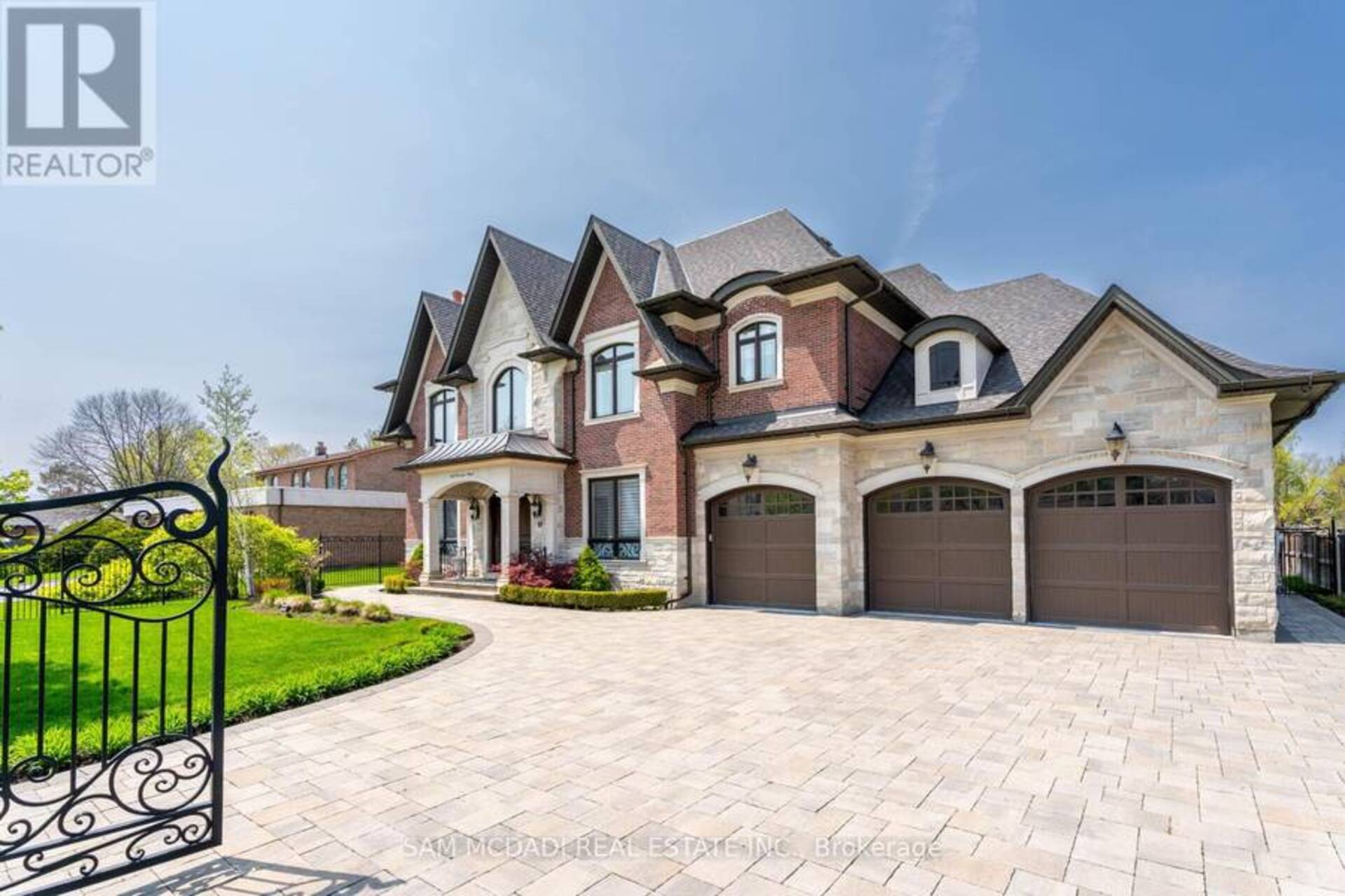 1689 CAROLYN ROAD Mississauga 