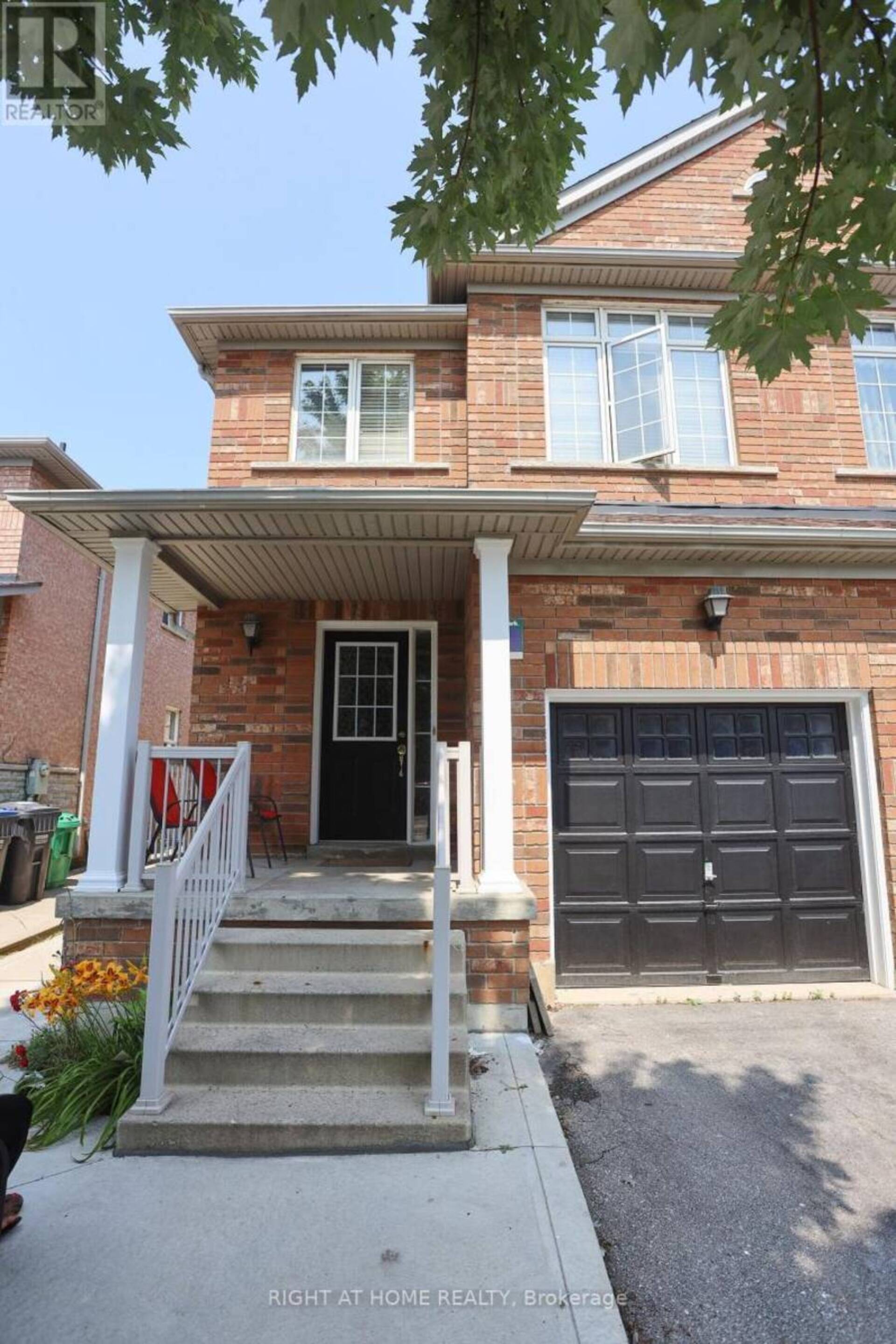 165 ZIA DODDA CRESCENT Brampton 