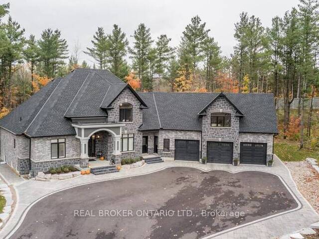 LOWER - 69 MENNILL DRIVE Springwater Ontario