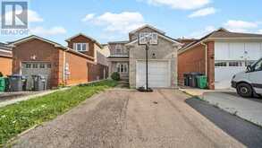 36 WOODSIDE COURT Brampton 