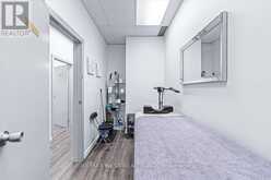 2 - 8700 BATHURST STREET Vaughan 