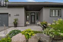 225 LAKESHORE ROAD W Oro-Medonte