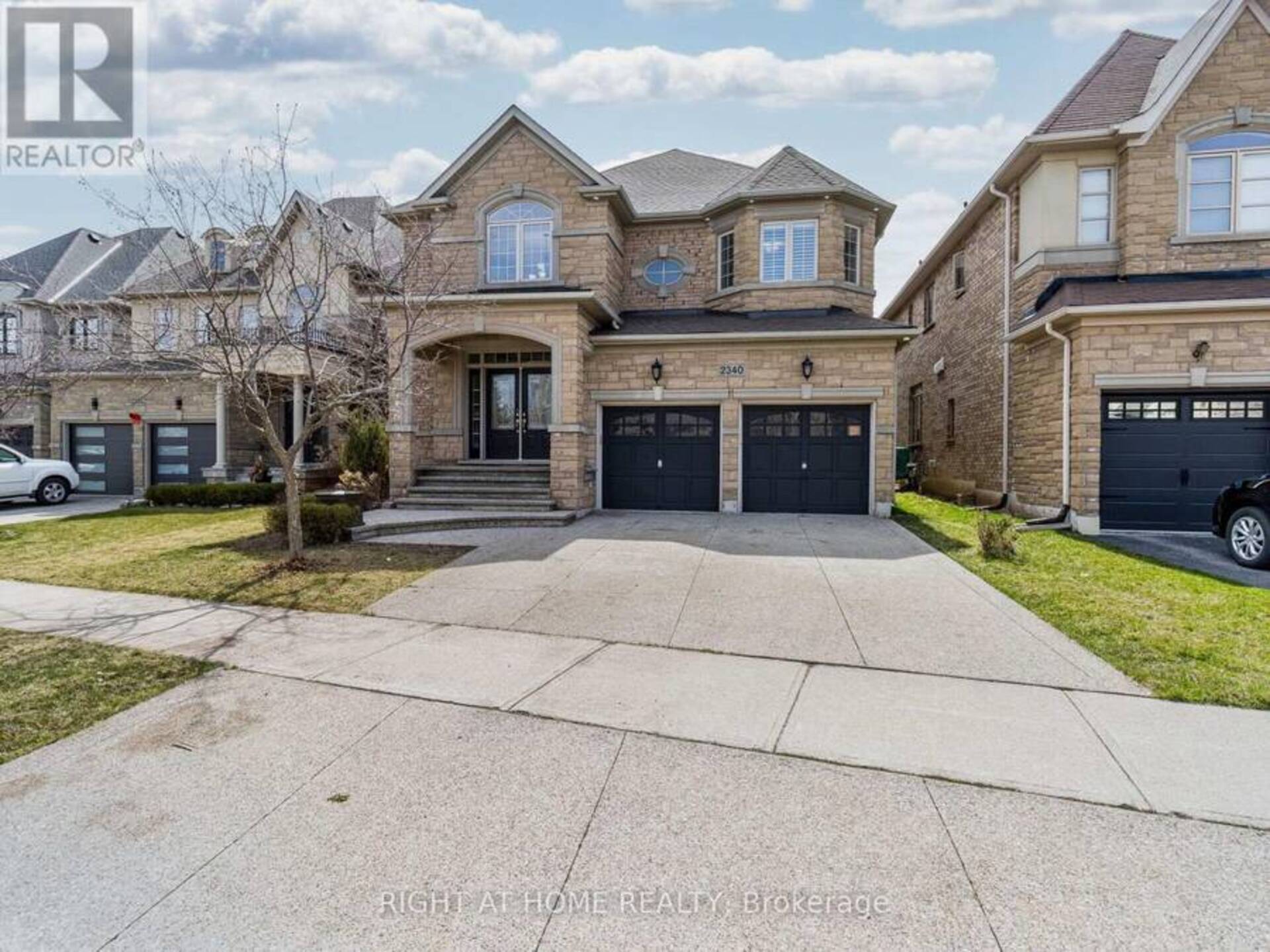 2340 THRUXTON DRIVE Oakville 