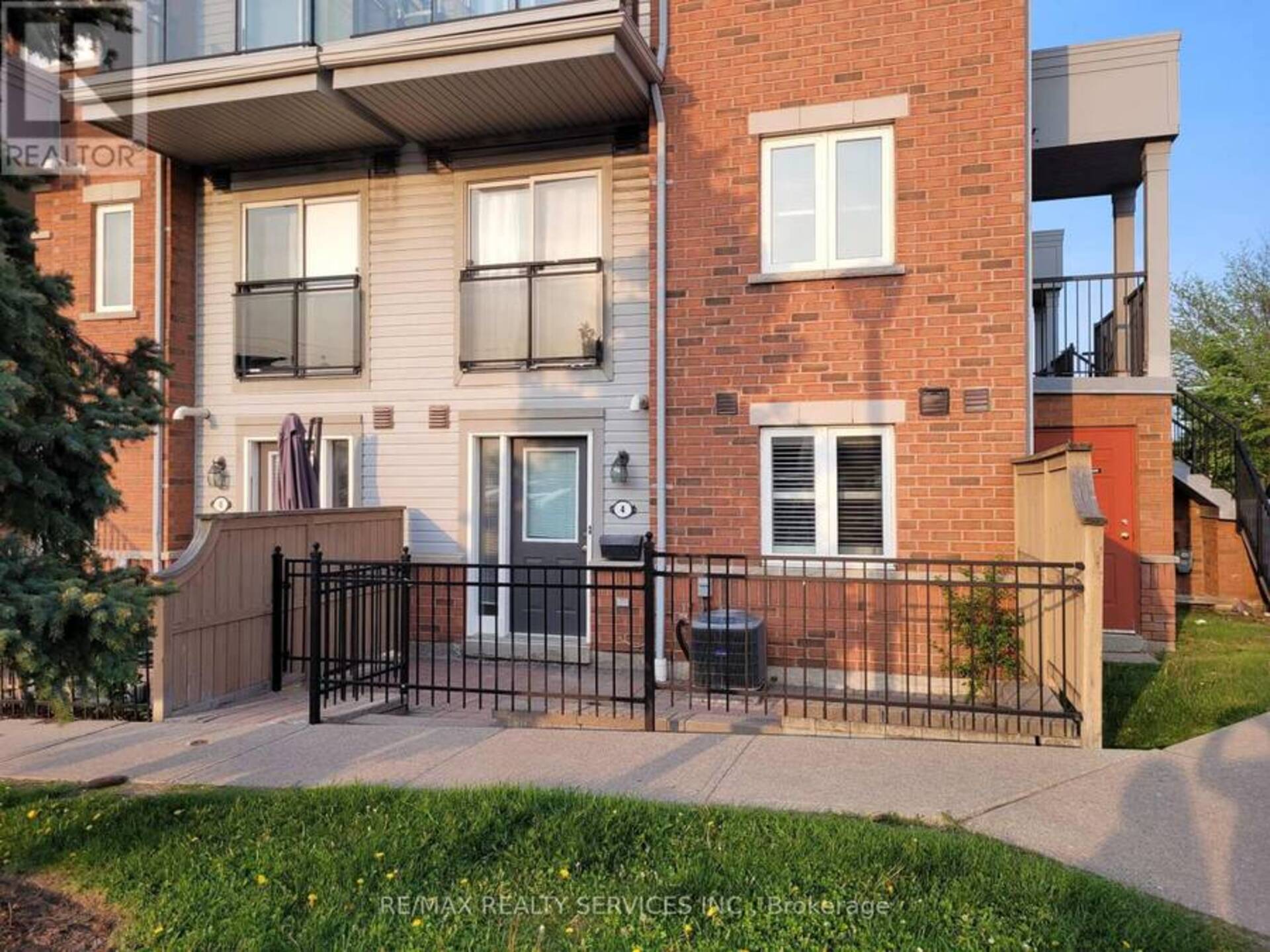 4 - 4620 GUILDWOOD WAY Mississauga 