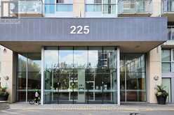 LPH4 - 225 WEBB DRIVE S Mississauga 