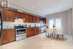 1061 WARBY TRAIL N Newmarket