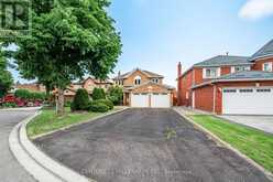 16 BROWNRIDGE COURT Brampton 