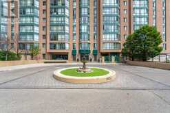 303 - 145 HILLCREST AVENUE Mississauga 