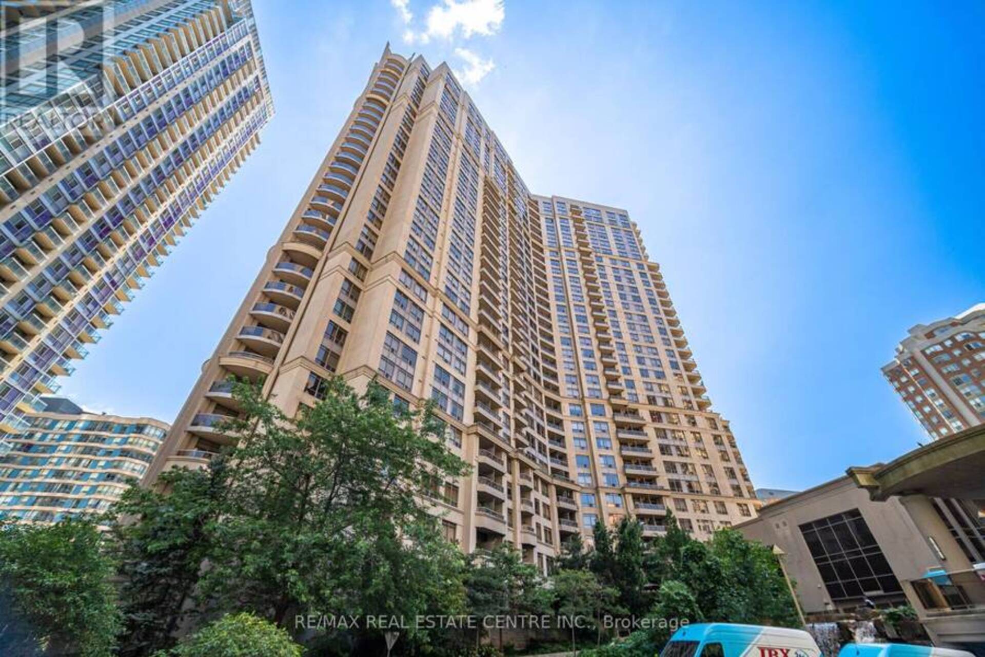 1610 - 3880 DUKE OF YORK BOULEVARD Mississauga 