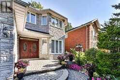 27 PATHLANE ROAD Richmond Hill 