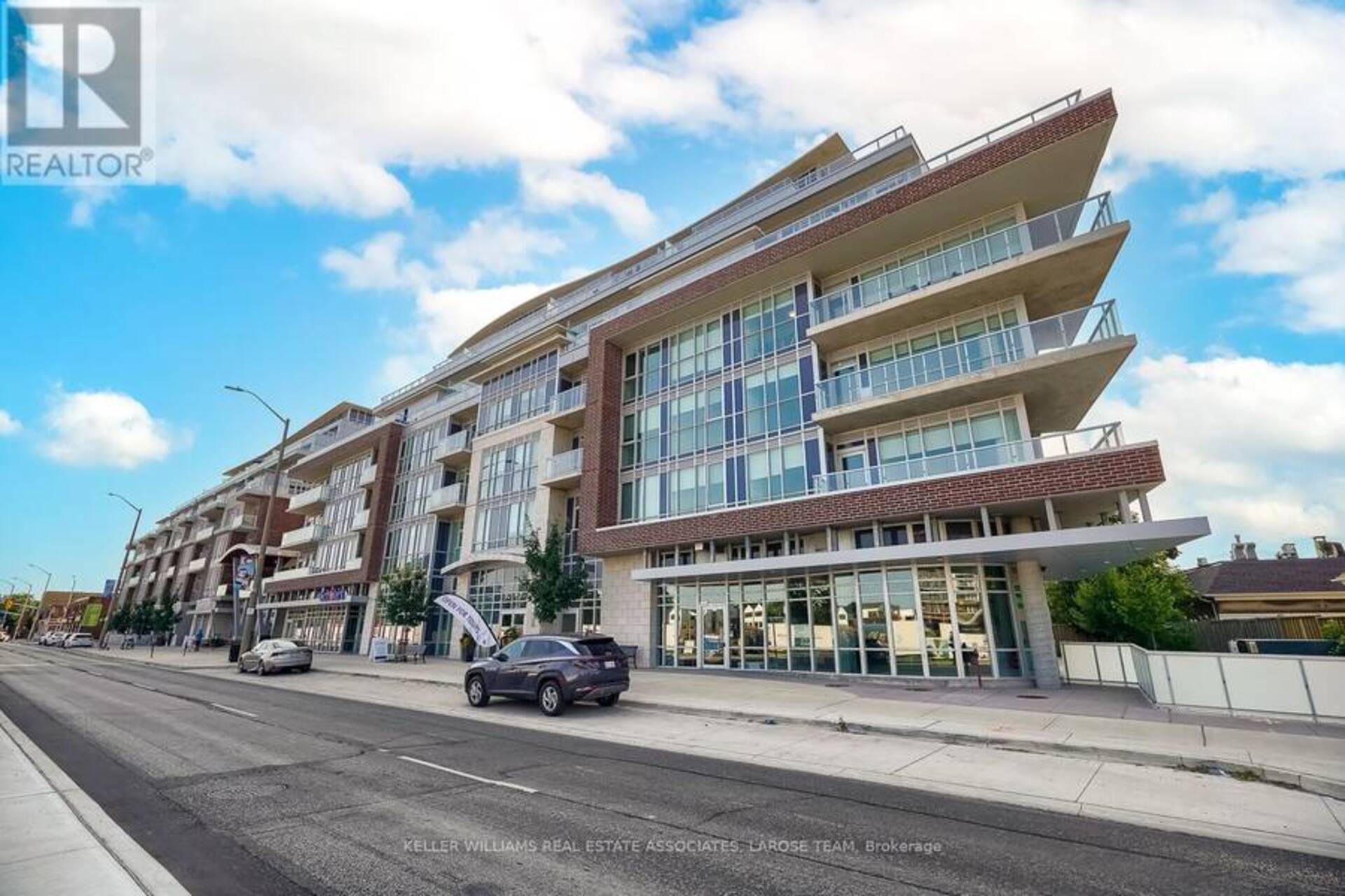 216 - 270 LAKESHORE ROAD W Mississauga