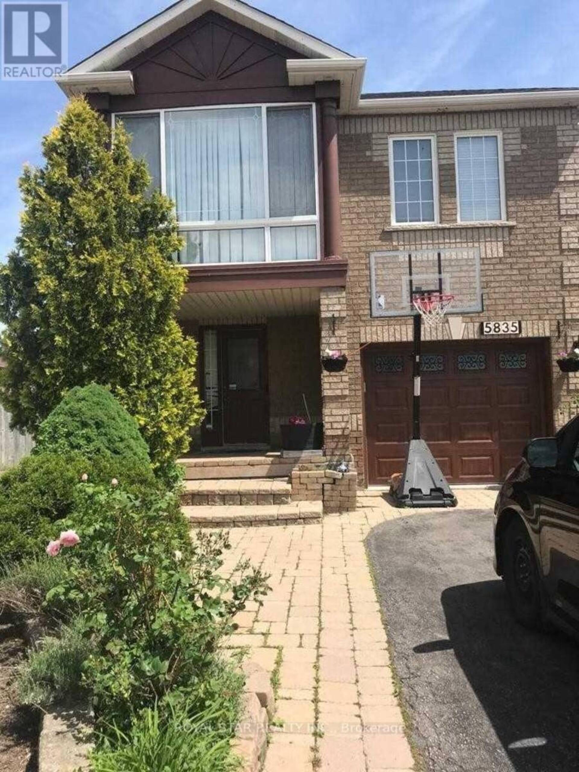 5835 CHESSMAN COURT Mississauga 