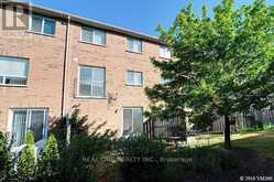 37 - 80 ACORN PLACE Mississauga 