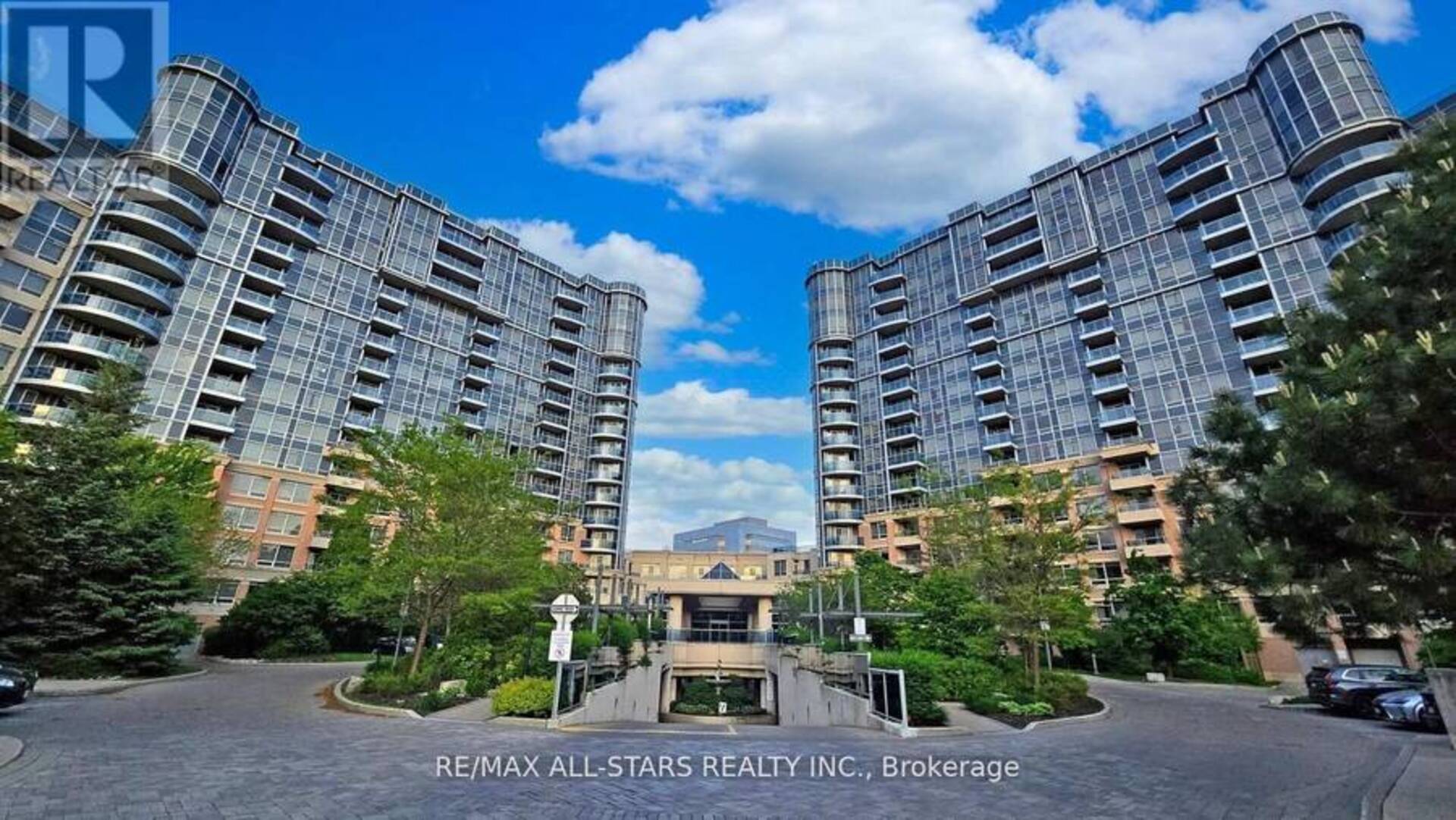 1226 - 33 COX BOULEVARD Markham