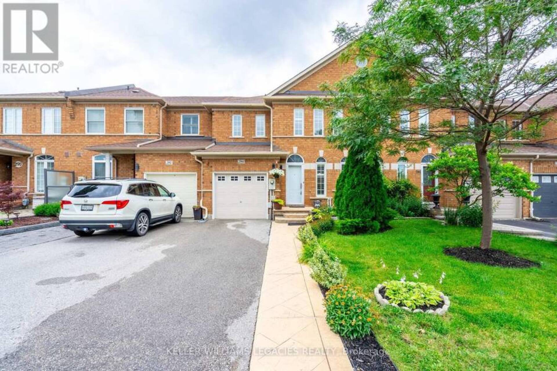 294 HAWKVIEW BOULEVARD Vaughan 