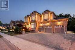 19 ROYAL COUNTY DOWN CRESCENT Markham