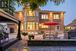 19 ROYAL COUNTY DOWN CRESCENT Markham