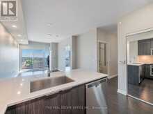 514 - 99 EAGLE ROCK WAY Vaughan