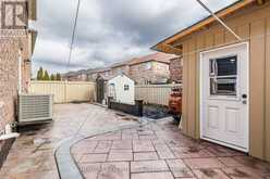 6 RUNNYMEDE CRESCENT Brampton 