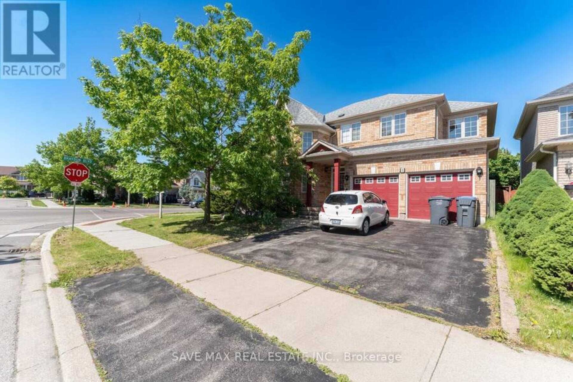 1 CASA LANE Brampton 