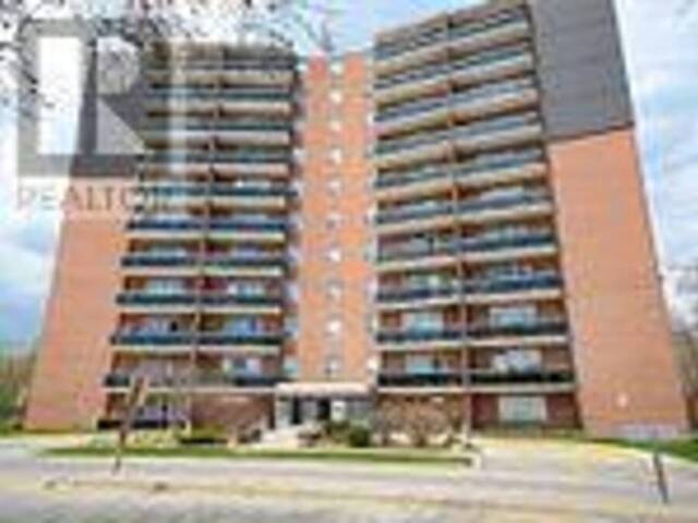 904 - 3145 QUEEN FREDERICA DRIVE Mississauga  Ontario