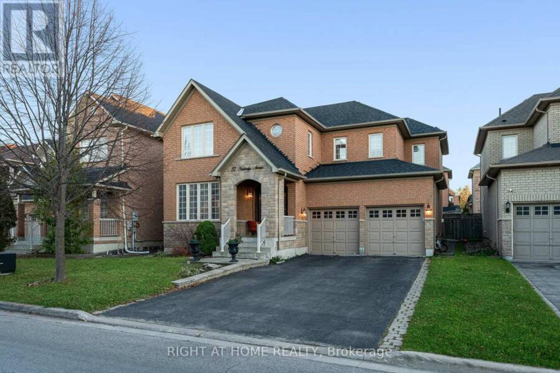 37 NEWBRIDGE AVENUE Richmond Hill 